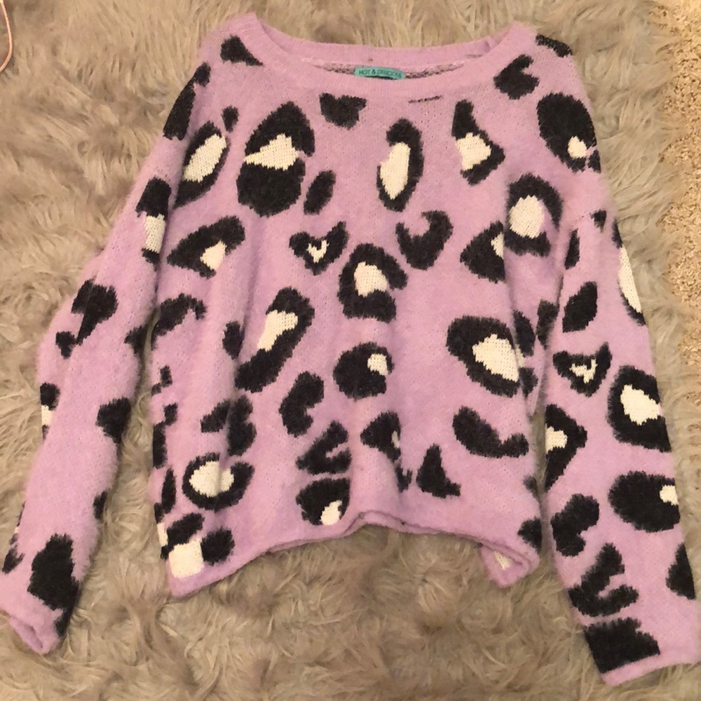 Soft Forever 21 Animal Print Sweater